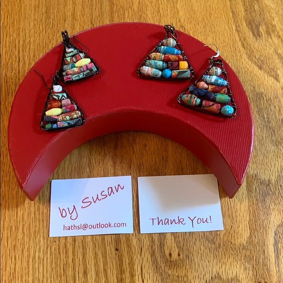 Handmade earrings $10 for each pair. - Picture 2 of 2